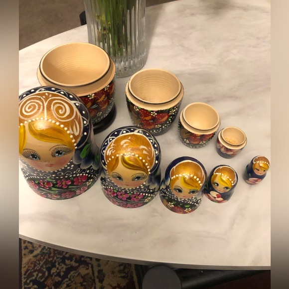 Russian Stacking Toy Nesting Dolls 5pc - Picture 5 of 9